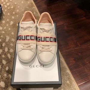 Gucci Ace logo strap sneakers